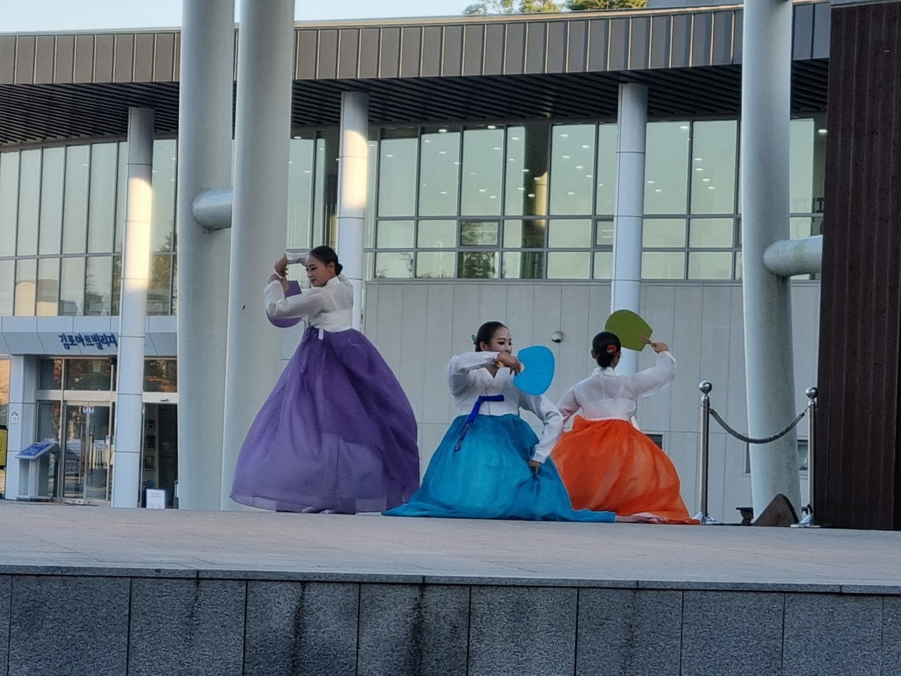 춤추는 가을 풍류 &lsquo;추풍&rsquo;